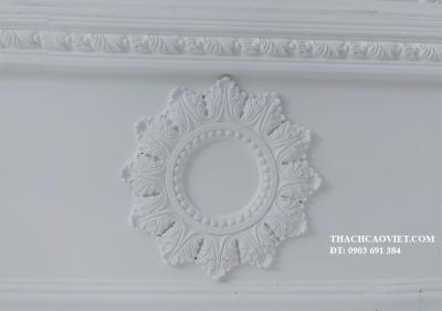 Hoa Văn Trang Trí Đèn Trần Thạch Cao Cổ Điển