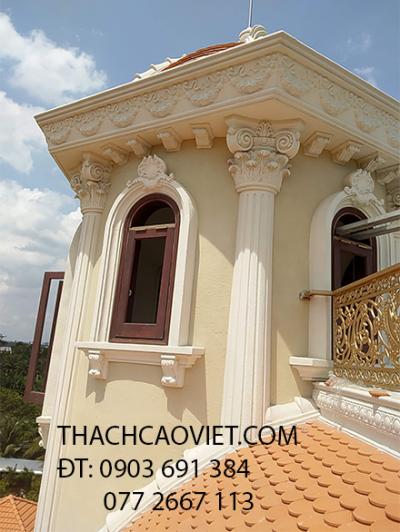Thi Công Cửa Phong Cách Tây Âu | Cửa Cổ Điển