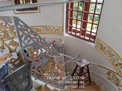 Trang Trí Dát Vàng Lối Dẫn Cầu Thang