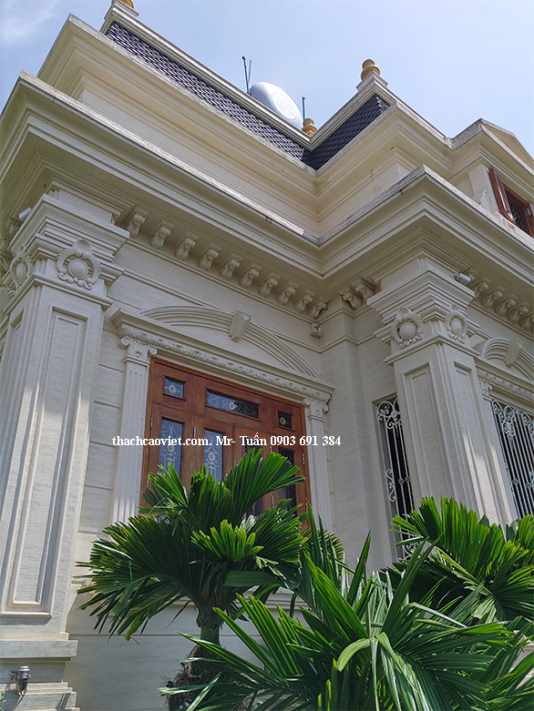 đầu cột cổ điển
