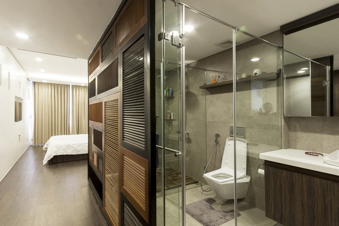 có nên xây toilet trong phòng ngủ không