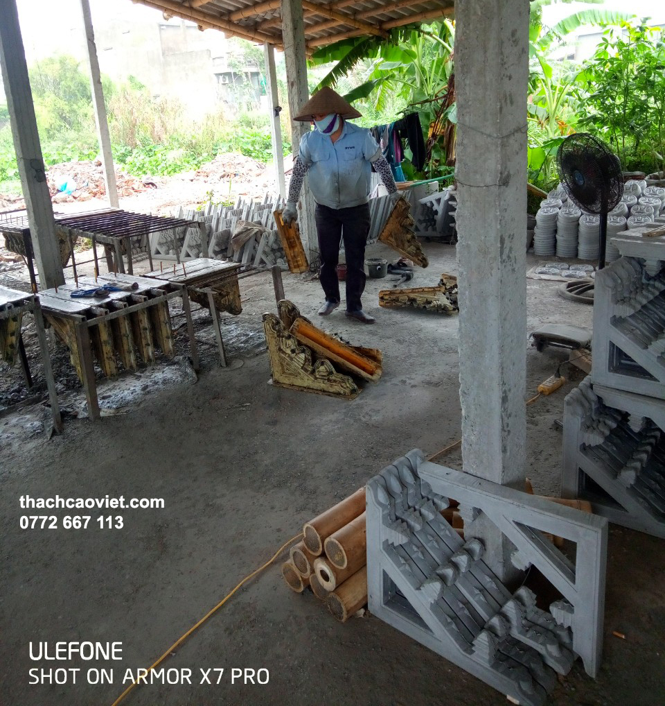 phào chỉ xi măng đúc sẵn
