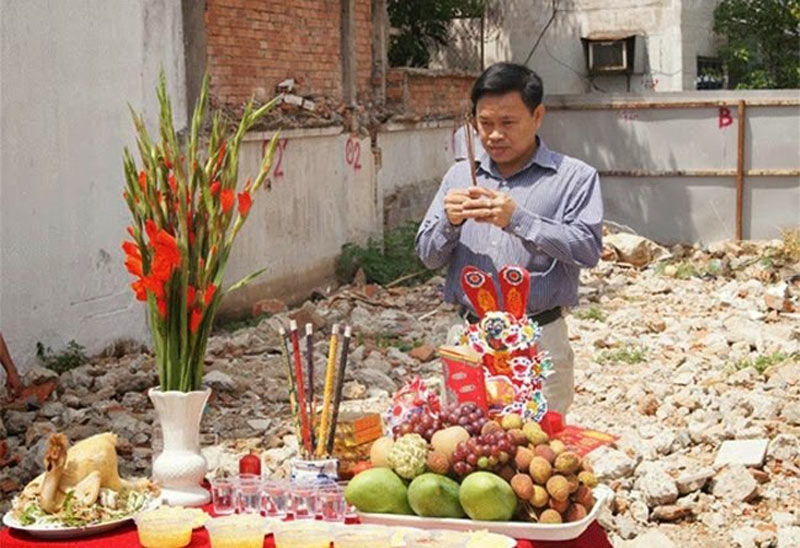 cách mượn tuổi làm nhà