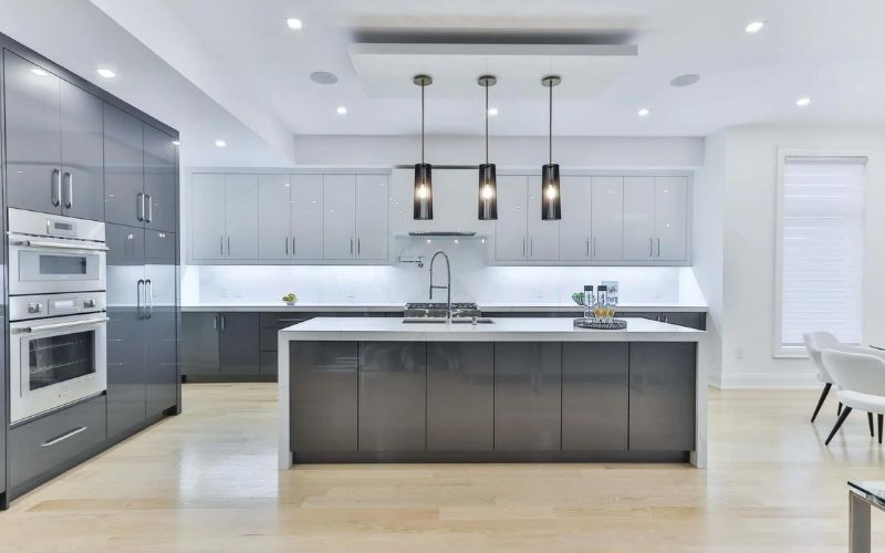 mẫu trần thạch cao phòng bếp đẹp và ấm cúng